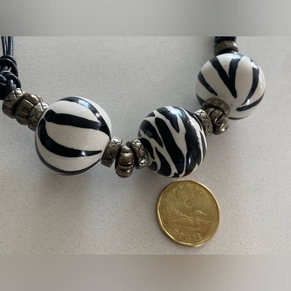 Two traditional African beaded necklaces bought in Africa. Excellent quality - Picture 4 of 8